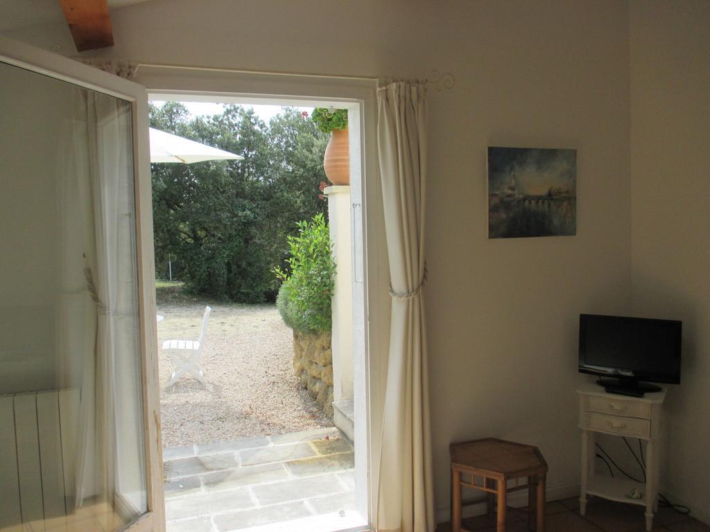 Bed and Breakfast La Tangana Rognes Habitación foto